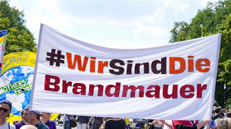 Dammbruch Und Brandmauer Helfen Nicht Gegen Rechts