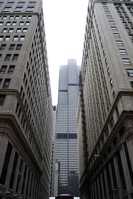 Parallel Buildings By The Sears Tower Sears Tower Tower Building