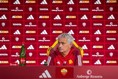 Roma La Conferenza Stampa Di Mourinho Alla Vigilia Del Frosinone