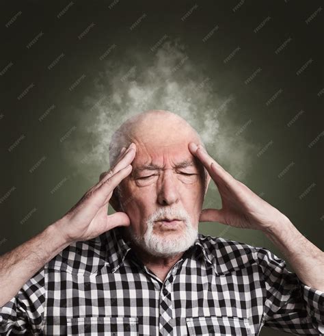 Premium Photo Headache And Health Problems Concept Senior Man With