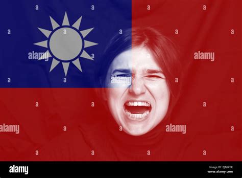 Mujer De Desenfoque En La Bandera De Taiwán Concepto De Conflicto Fronterizo Independencia Y