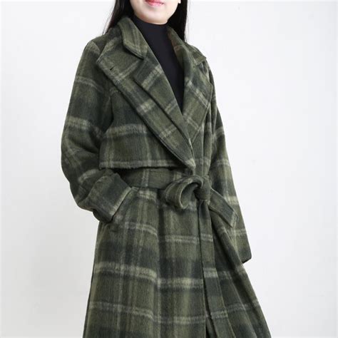 Winter Warm Woolen Coat Oversized Belted Wool Coat For Women Loose Fit