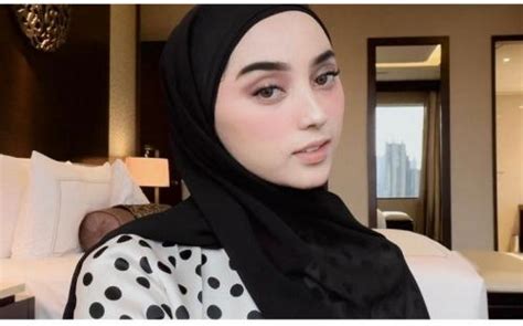 Sumber Kekayaan Dinan Fajrina Istri Doni Salmanan Yang Cantik