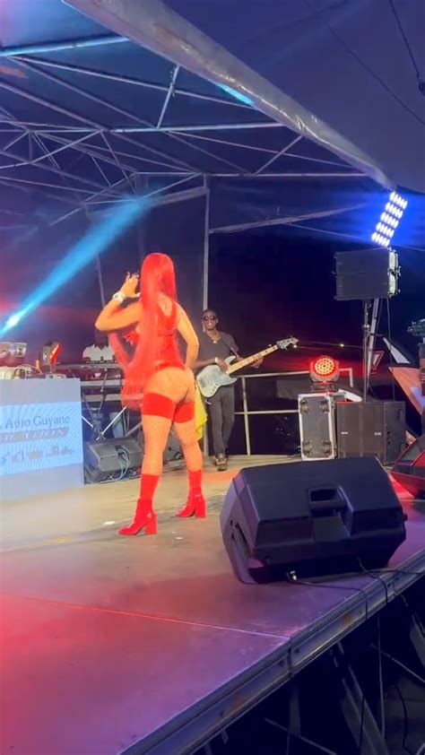 Shenseea Jiggle R Skinout