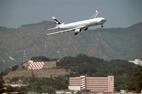 Kai Tak from the cockpit: pilot insights and memories of iconic airport