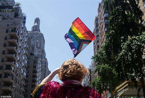 Nyc Pride Revelers Run Screaming After Fireworks Mistaken For Gunfire