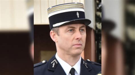 Hommage Au Lieutenant Colonel Arnaud Beltrame Mort Pour Que La France