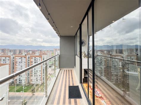 Apartamento en venta en La Felicidad Bogotá 4 Habitaciones 221m2