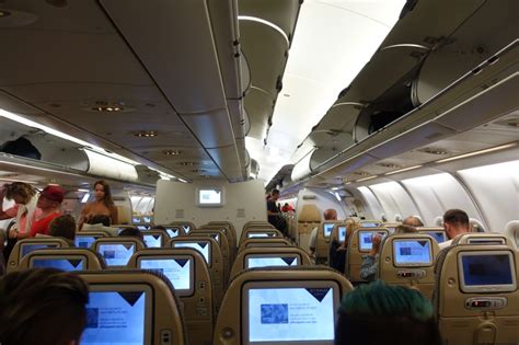 Review Etihad Airways Economy Class A330 200