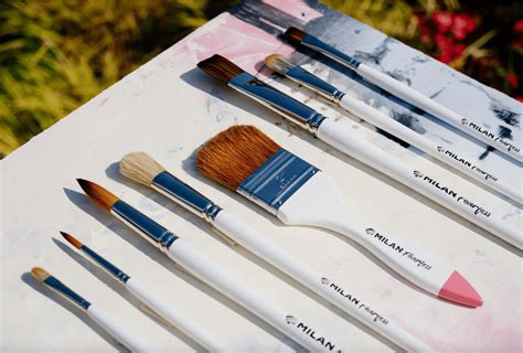 The Best Brushes for Acrylic Painting in 2024