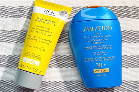 Mineral Vs Chemical Sunscreen Whats The Difference The Skincare Edit