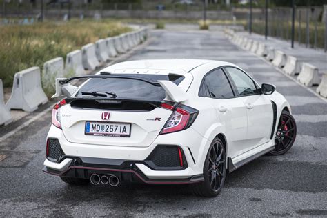 Honda Civic Type R 2 0 GT Der Hot Hatch König im Test autofilou