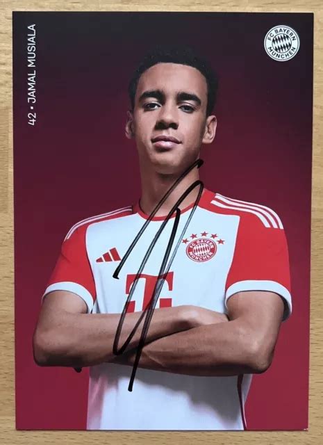 JAMAL MUSIALA AK FC Bayern München 2023 24 Autogrammkarte original