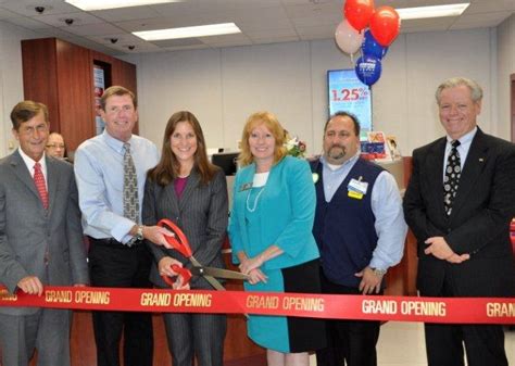 Service Cu Presents Donation To Veterans Cuts Ribbon On New Branch