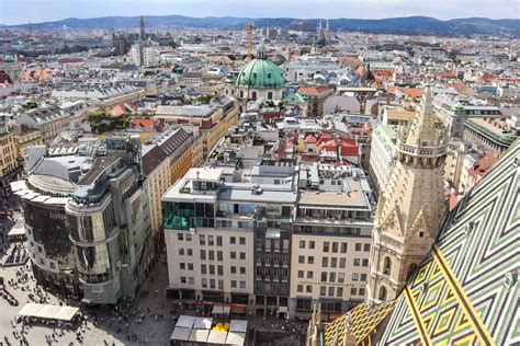 Self Guided Walking Tour of Vienna: Fun Route & Best Stops