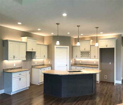 Wholesaler Venus Ivory Kitchen Cabinets Florida And Minnesota