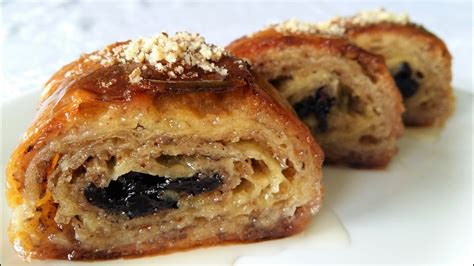 Rolovana Baklava Sa Orasima I Suhim Ljivama Recept Za Savr Enu