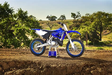 Motorrad Vergleich KTM 250 SX 2023 Vs Yamaha YZ 250 LC 2020