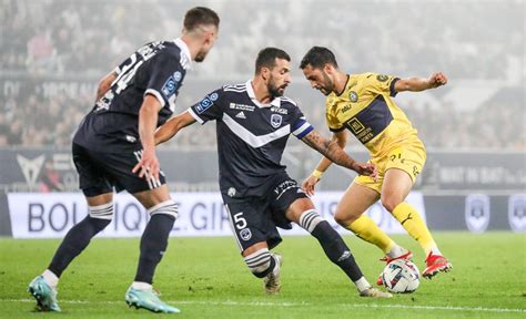 Ligue 2 on connaît le calendrier des Girondins de Bordeaux et du Pau