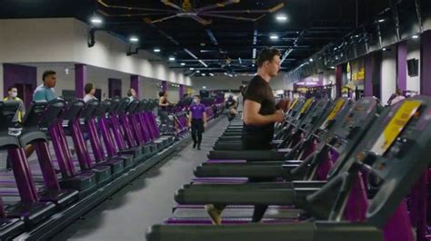 Planet Fitness Tv Spot Get Moving Cardio Distancing And Crowd Meter