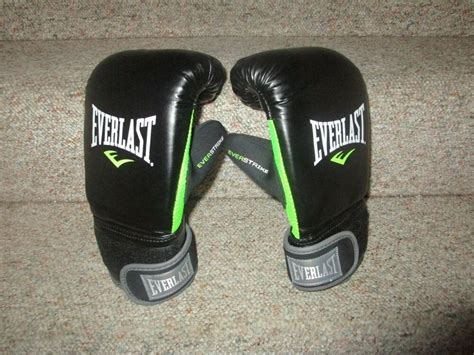 Neoprene Heavy Bag Boxing Gloves | semashow.com