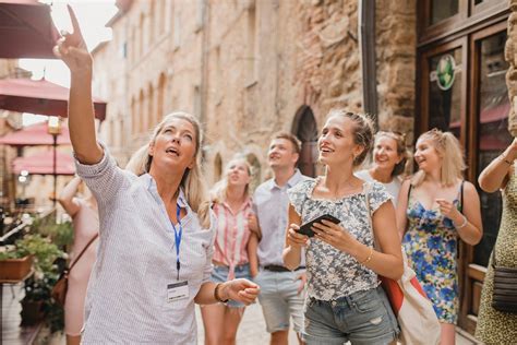 Corso Di Accompagnatore Turistico Aura Formazione