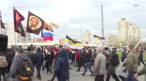 Police Detain Demonstrators As Russians Mark National Unity Day