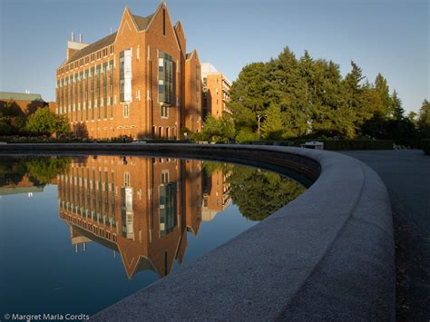 Uw Campus In The Evening Electrical Engineering Building Flickr