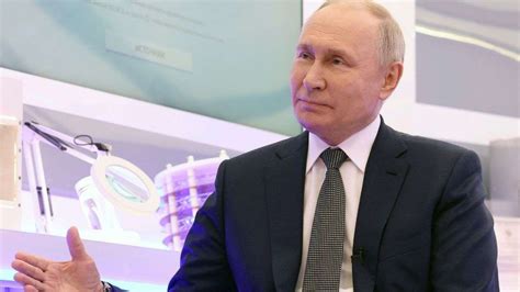 Russia Is Close To Creating Cancer Vaccines Claims President Vladimir