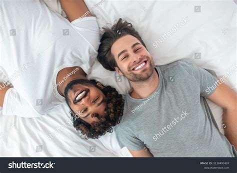 Happy Gay Couple Posing Camera Bed库存照片 Shutterstock