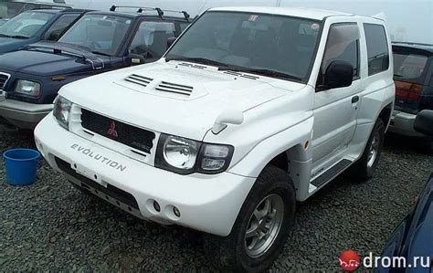 Mitsubishi Pajero Suv V