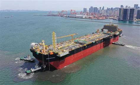 Video Fpso Bacalhaus Hull Leaves Chinese Shipyard