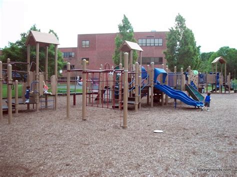 Bedminster elementary school « Your complete guide to NJ Playgrounds