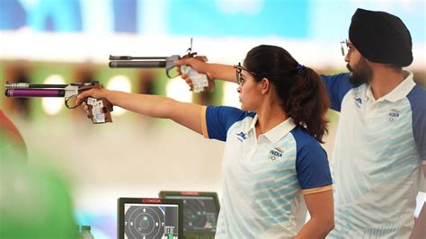 Manu Bhaker And Sarabjot Singh Wins Bronze In Air Pistol Event