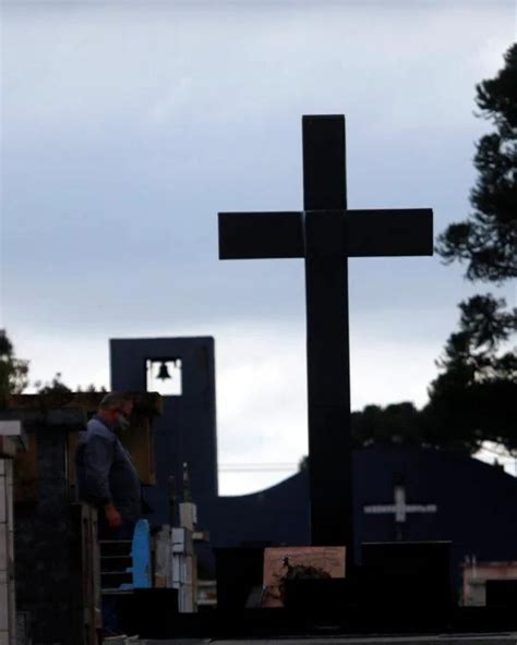 Curitiba Finaliza Mais Nascimentos E Menos Mortes Que Em