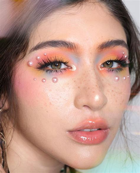 7 Best Music Festival Makeup Looks That Will Help You Stand Out