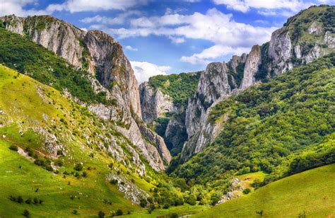 O Telegondol Va Lega Trei Obiective Turistice Din Jude Ul Cluj Salina