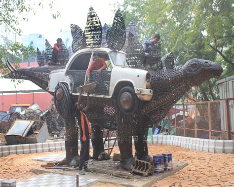 The Sculptures Of Dinosaurs Made From Uncycled Metal At Waste To Wonder