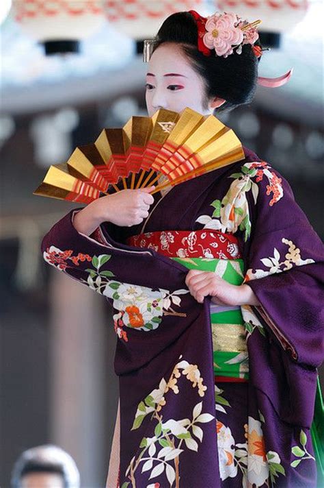 Kimono Junihitoe And Heian Period Dress Ideas Heian Period