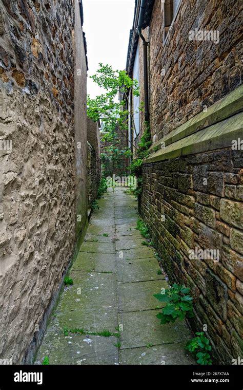 Alley Between Buildings Stock Photo Alamy