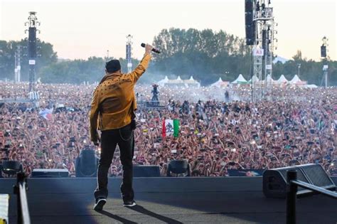 Concerti Di Vasco Rossi Dal Fronte Del Palco Al Mega Evento Di