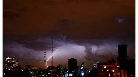 Renuevan El Alerta Por Lluvias Y Tormentas Fuertes En La Ciudad Y La