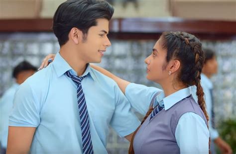 GAL KARKE Song Video- Asees Kaur Featuring Siddharth Nigam, Anushka Sen