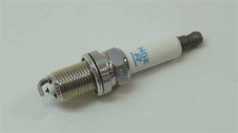 Audi And Volkswagen Spark Plug NGK PFR8S8EG NGK Laser Platinum PFR 8