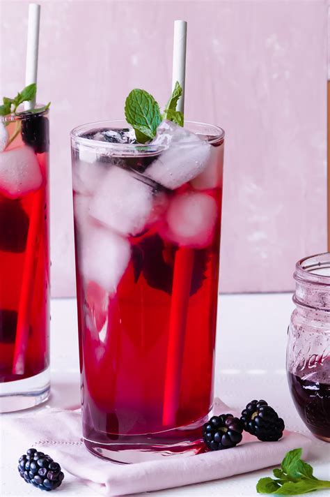 Cool Off With This Refreshing Blackberry Tea Recipe