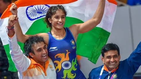 SHOCKING: Wrestler Vinesh Phogat suspended for indiscipline at Tokyo ...