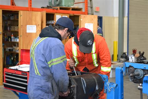 Heavy Mechanical Trades Vancouver Island University Canada