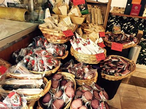 Erzinio Food Updated May Via Del Plebiscito Roma Italy