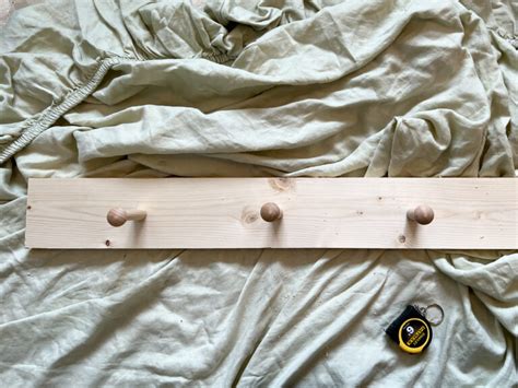 How To Make A Shaker Style Peg Rail For Easy Diy Building Bluebird