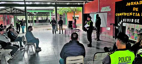 Armas en las escuelas piden a los padres que refuercen el diálogo en casa